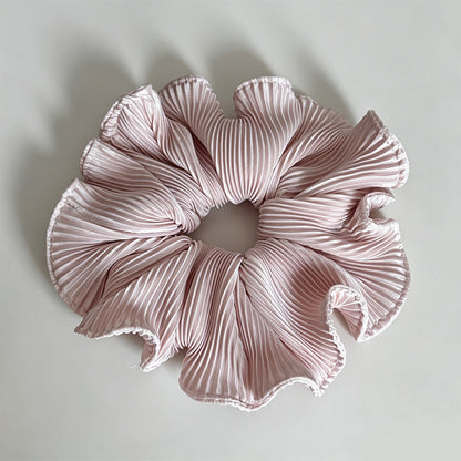 Simple Pleated Scrunchie