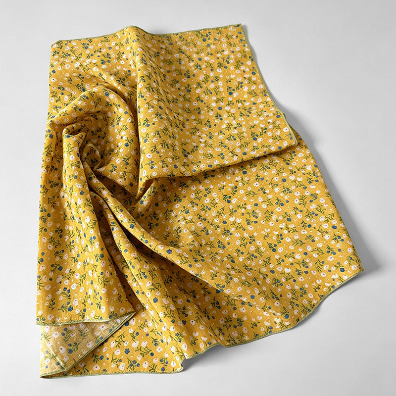 Simple Ditsy Print Square Scar - Shopdayla Wholesale - #6562