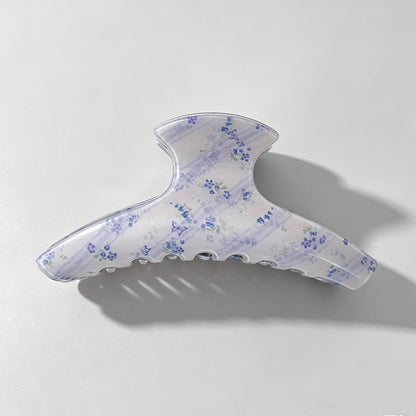Gentle Milk Mist Claw Clip
