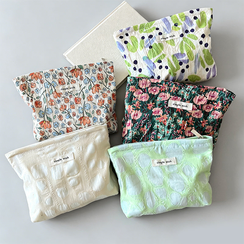 Natural Crinkle Embossed Floral Cotton Makeup Pouch