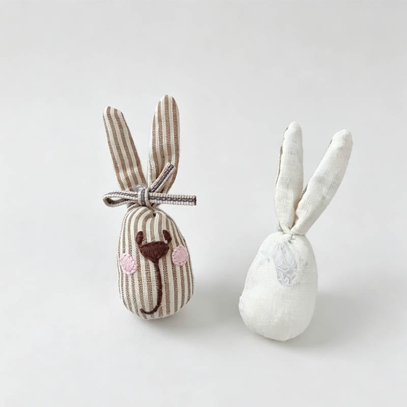 Brooch Pin with Rabbit Mushroo - Shopdayla Wholesale - #1522