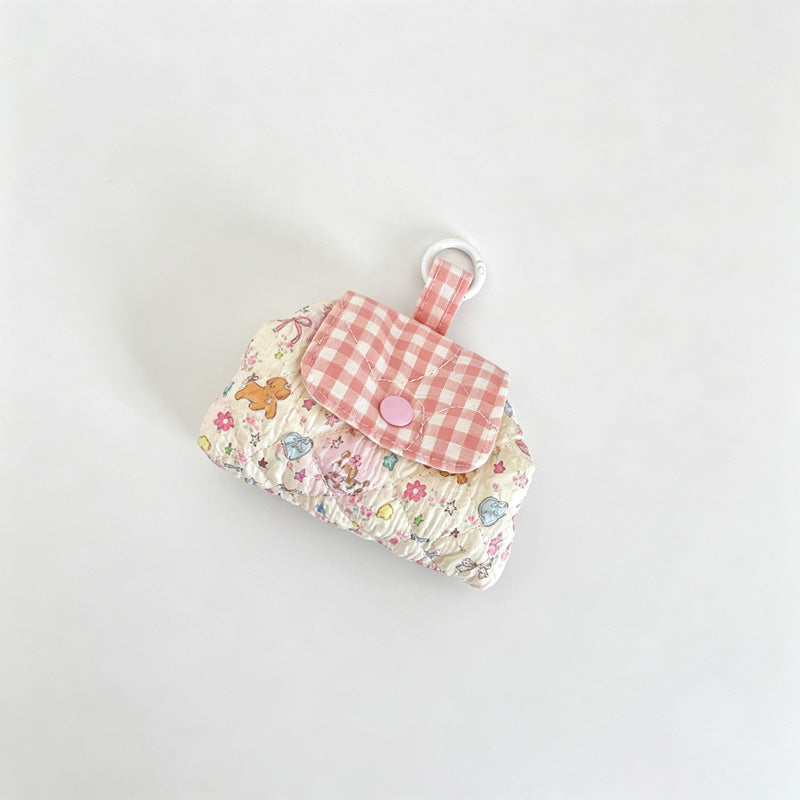 Grid Print Quilted Makeup Pouch