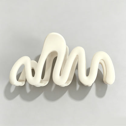 Curved Matte Finish Claw Clip