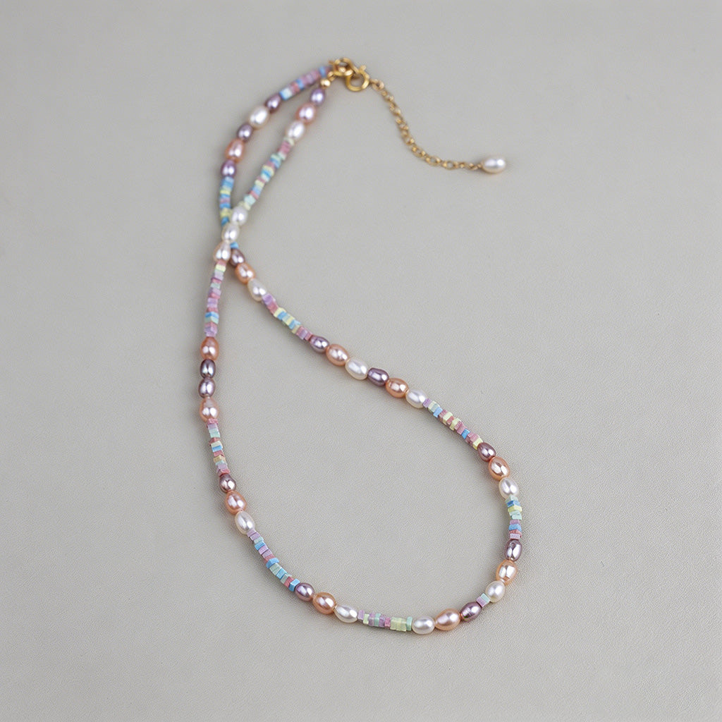 Dainty Mixed Color Pearl & Iri - Shopdayla Wholesale - #1026