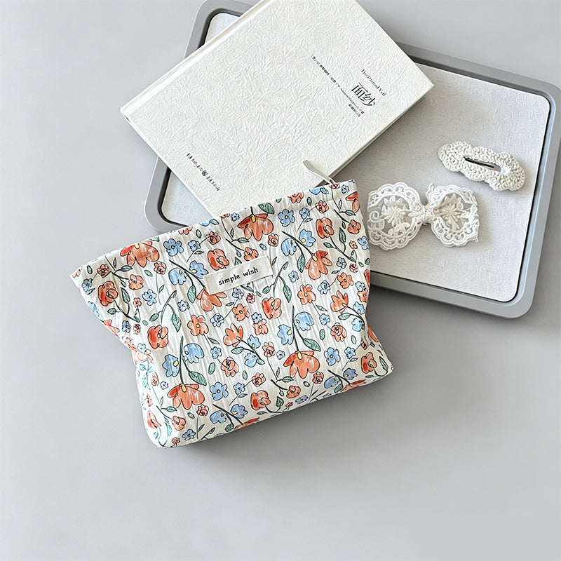 Natural Crinkle Embossed Floral Cotton Makeup Pouch