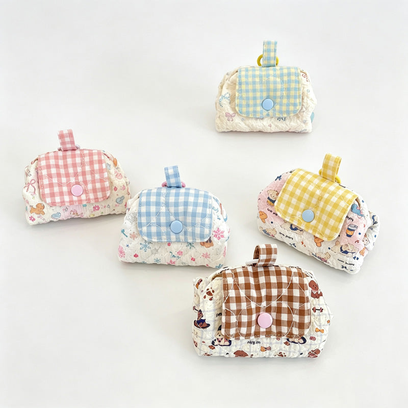 Grid Print Quilted Makeup Pouch