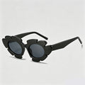 Flower Petal Frame Y2K Fashion Sunglasses