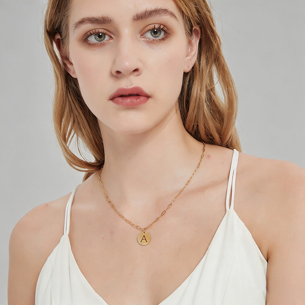 Letter Disc Pendant Necklace - Shopdayla Wholesale - #8290