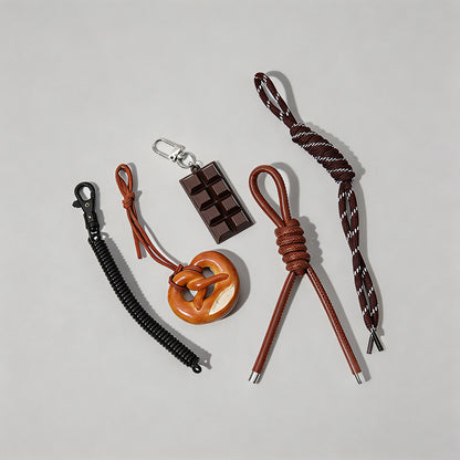 Chocolate & Pretzel Bag Charm - Shopdayla Wholesale - #4450