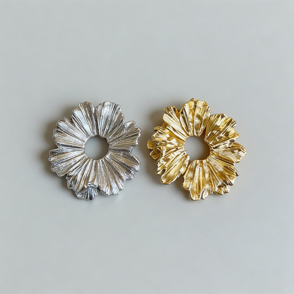 Vintage Textured Flower C-Hoop - Shopdayla Wholesale - #9282