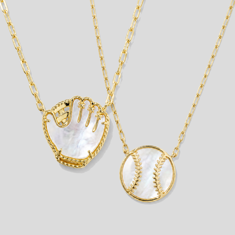 Shell Pendant Necklace
