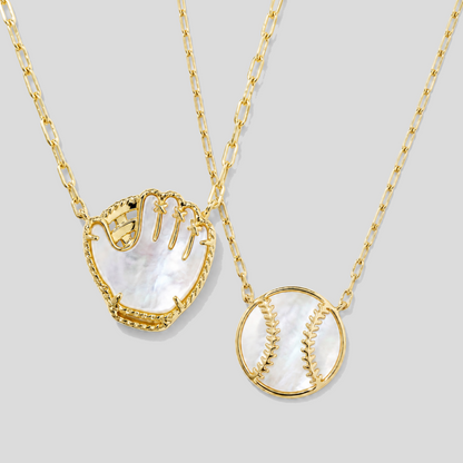 Shell Pendant Necklace
