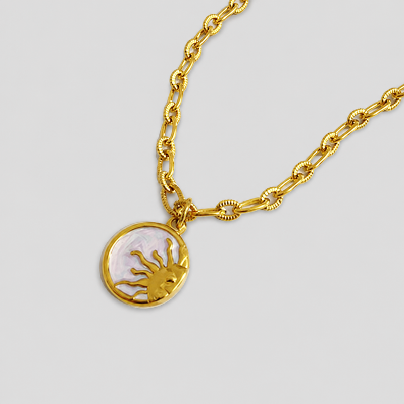 Round Shell Necklace