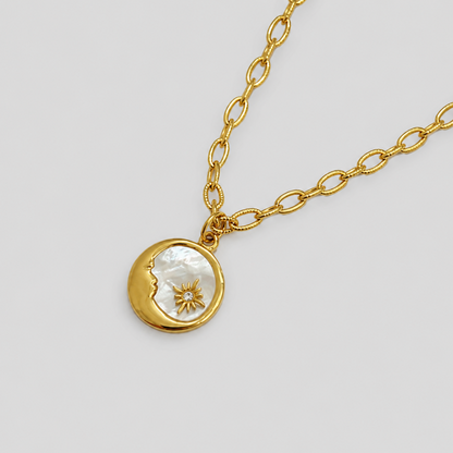 Round Shell Necklace